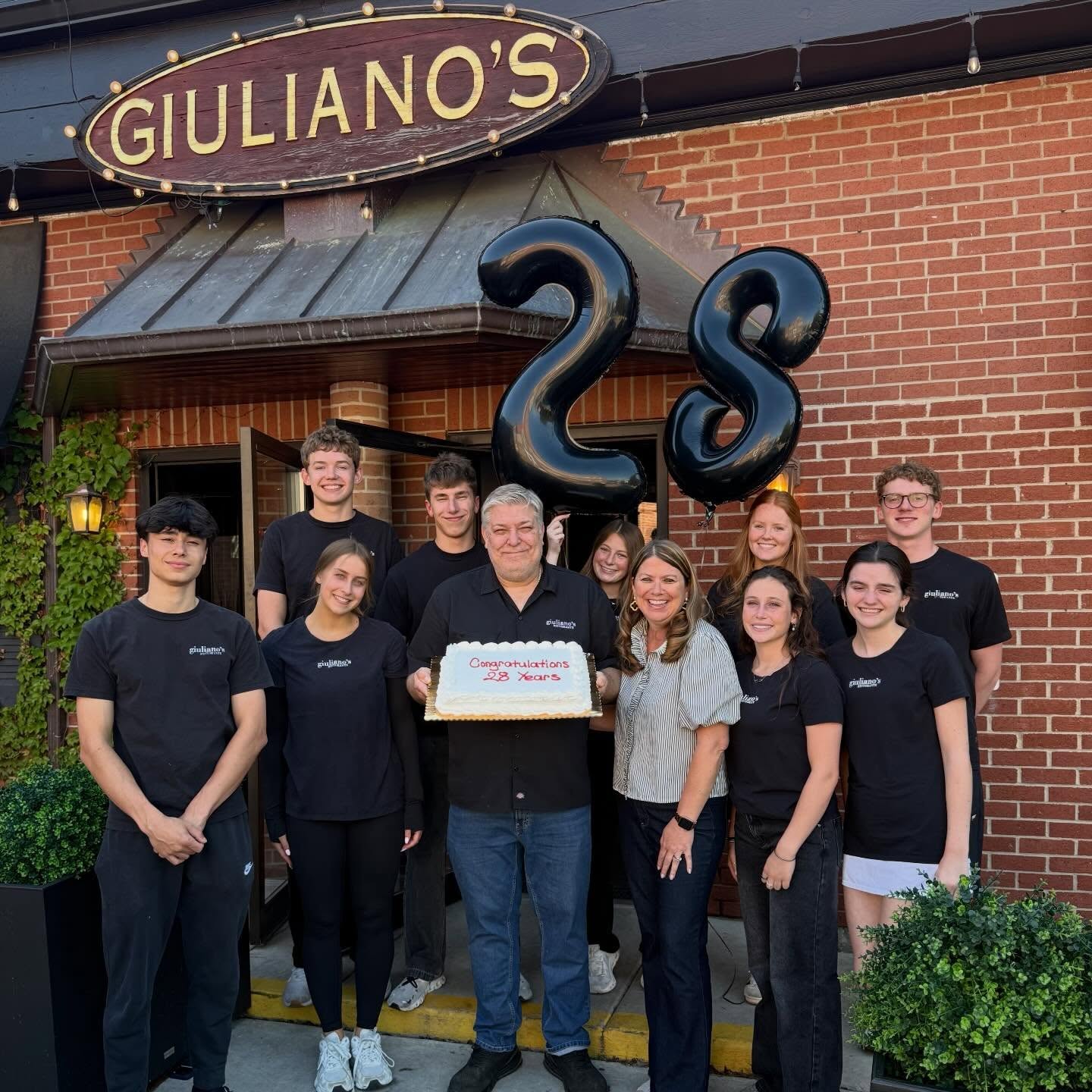 Giuliano's dining room